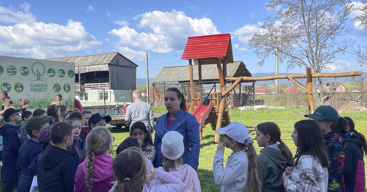 Hintát és csúszdát nyert a csíkdánfalvi szakközépiskola